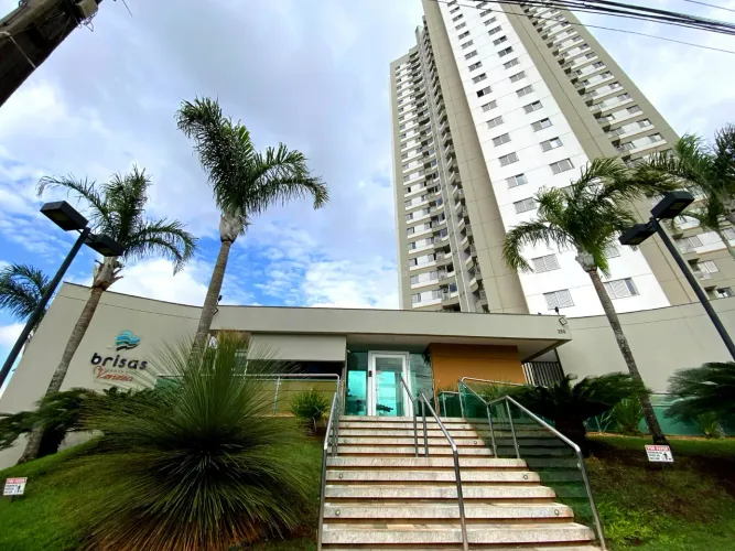 APARTAMENTO À VENDA NO EDIFÍCIO BRISAS VENEZA EM ARAPONGAS.