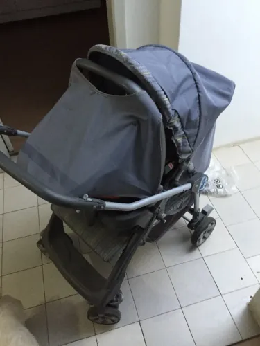 Doação Carrinho de bebê, com bebe comfort