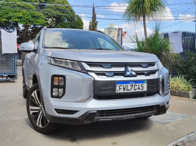 Mitsubishi Outlander HPE 2.0 AWD Flex sport 2021