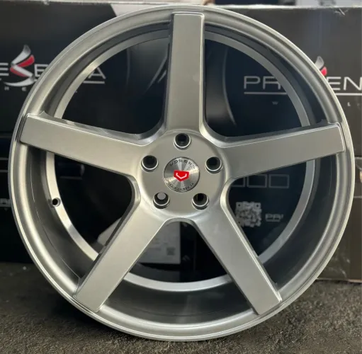 Rodas Vossen aro 20 duas talas 8.5 e 9.5 furacão 5x112 e 114
