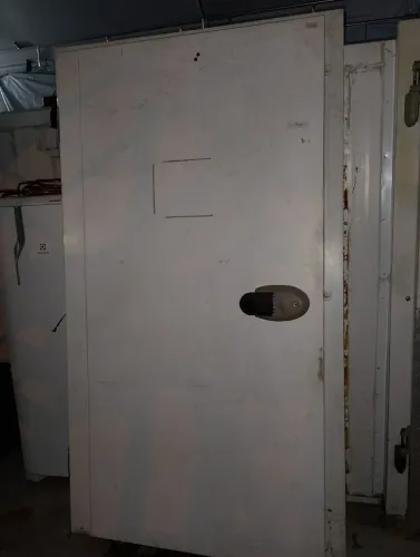 Porta para câmara fria