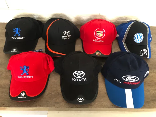 Bonés Importados marcas carros novos com etiqueta!