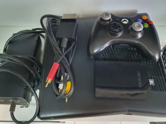 Xbox 360 + Kinect + jogos