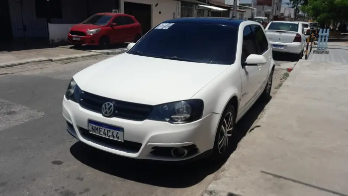 Volkswagen Golf 1.6 MI Total Flex 8V 4P 2011