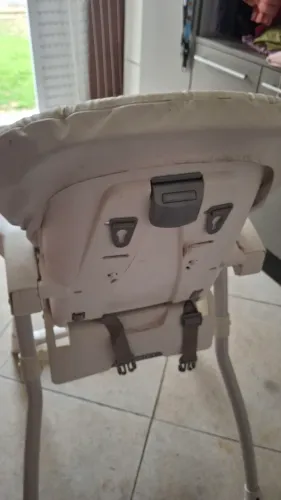 Cadeira de alimentação 