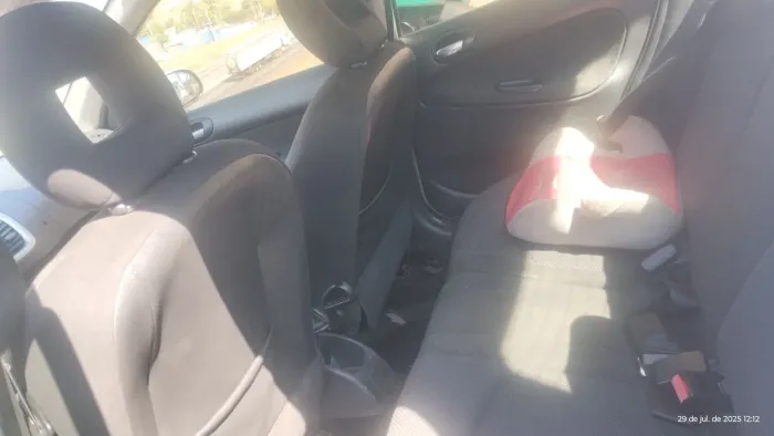 Peugeot 207 Sedan Passion XS 1.6 Flex 16V 4P AUT 2010