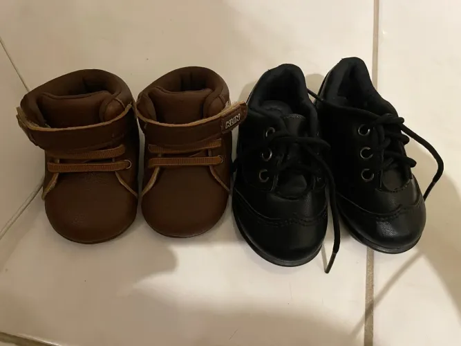 Sapatinhos de bebê: 2 pares novos