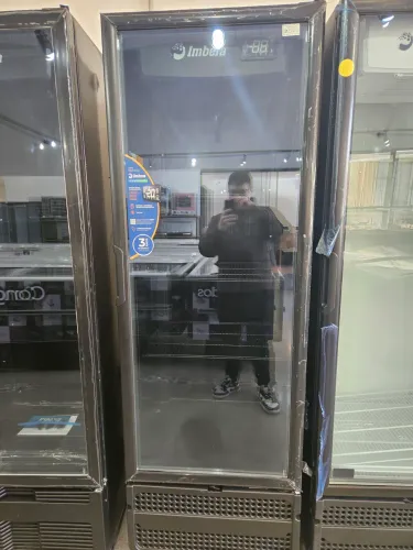cervejeira porta de vidro 454L 8 caixas a pronta entrega