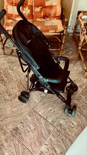 Carrinho para bebê (guarda chuva)