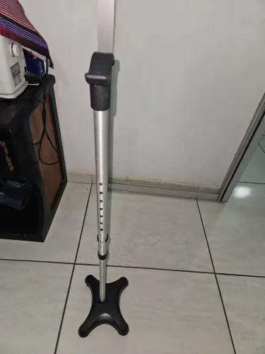 Bengala de apoio com base