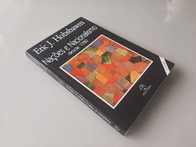 Livro Nações e Nacionalismo desde 1780 de Eric Hobsbawm usado