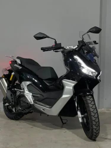 URBAN 150 EFI com 1 mil de entrada