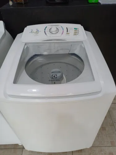 Vendo Lavadora Eletrolux turbo capacidade 12kg 