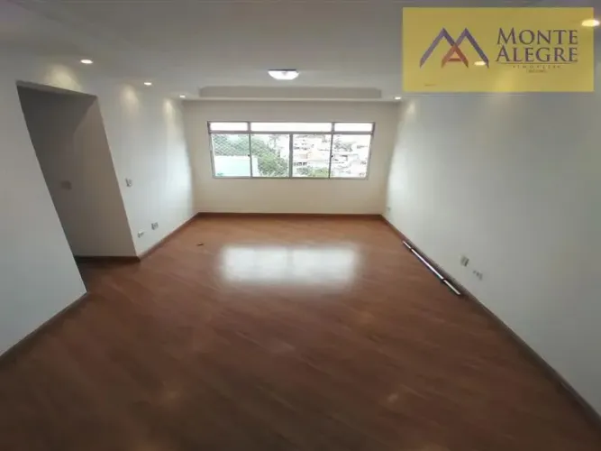 Apartamento à venda no Jardim Cupecê com 50m² e 2 dormitórios/quartos disponíveis.