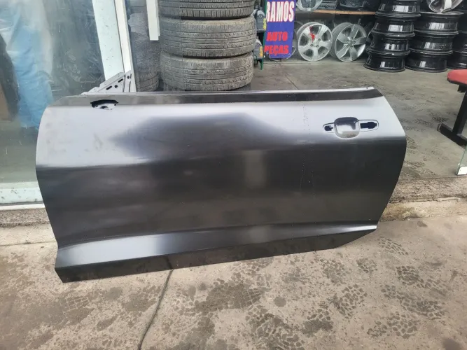 Porta Dianteira esquerda Camaro 2016 /2023- Peça Automotiva