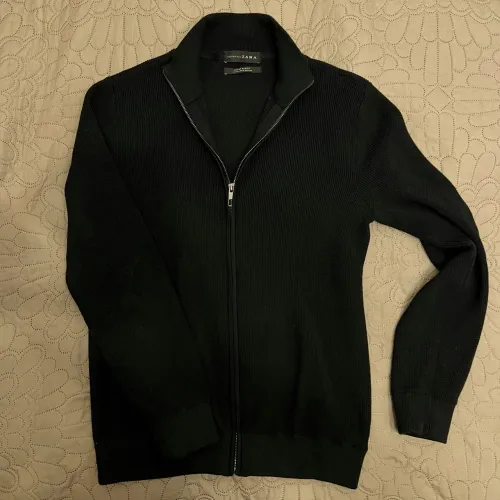 Cardigan zíper gola alta Zara preto
