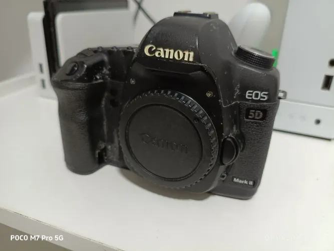 Câmera Canon 5D MK ii com cartão 32gb bateria e carregador original