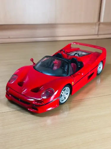 Miniatura Ferrari F50 Vermelha - 1995 Shell Carro Maisto