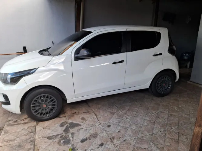 Fiat Mobi Like 1.0 Fire Flex 5P. 2020