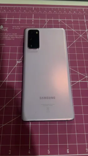Samsung Galaxy s20FE semi novo 