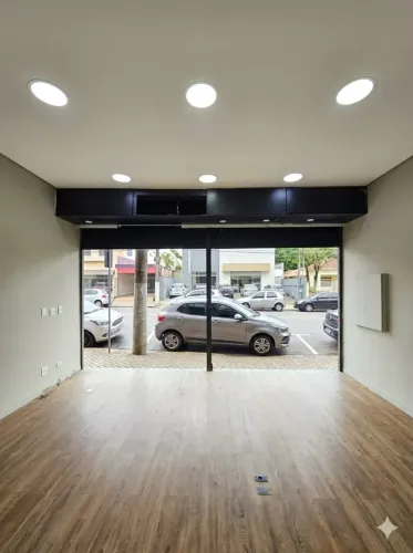 Ponto comercial/Loja/Box para venda possui 240 metros quadrados em Vila Nova - Salto - São