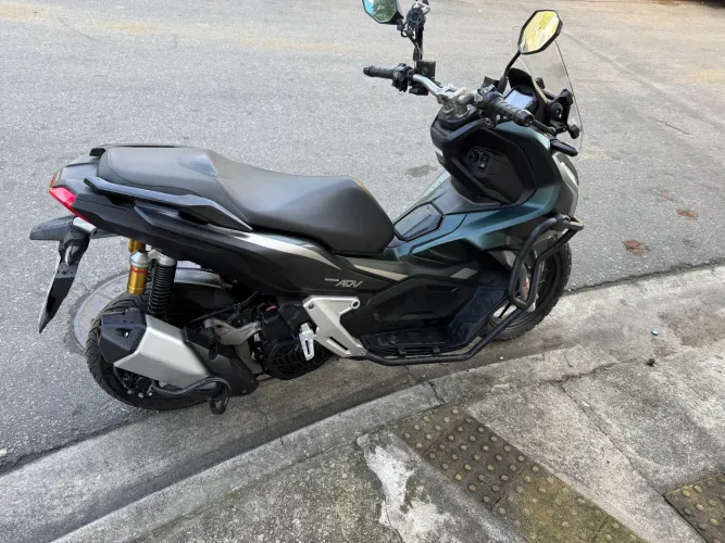 ADV 150 VERDE 