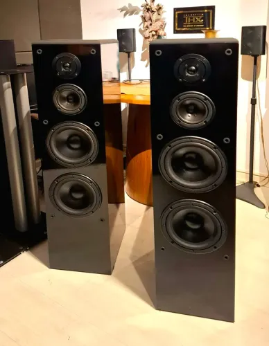 CAIXAS TORRES YAMAHA NS-3500 160W 92dB 2X 8" acoustic suspension.