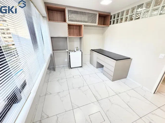 SALA COMERCIAL COM 40 METROS 1 GARAGEM PROXIMO O METRO CLINICAS