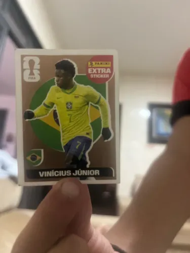 Figurinha legend de bronze do Vinicius Júnior 