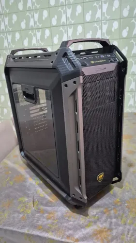 Cougar Panzer Max - gabinete full-tower