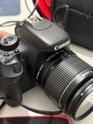 Câmera canon EOS T3I