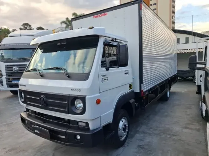 Vw 10.160 Bau com Plataforma Hidraulica 2016