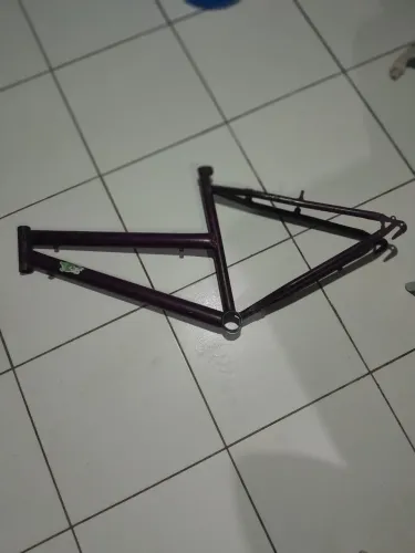 Quadro De Bicicleta Aro 20 Rebaixado Cross Em Aço (Roxo)