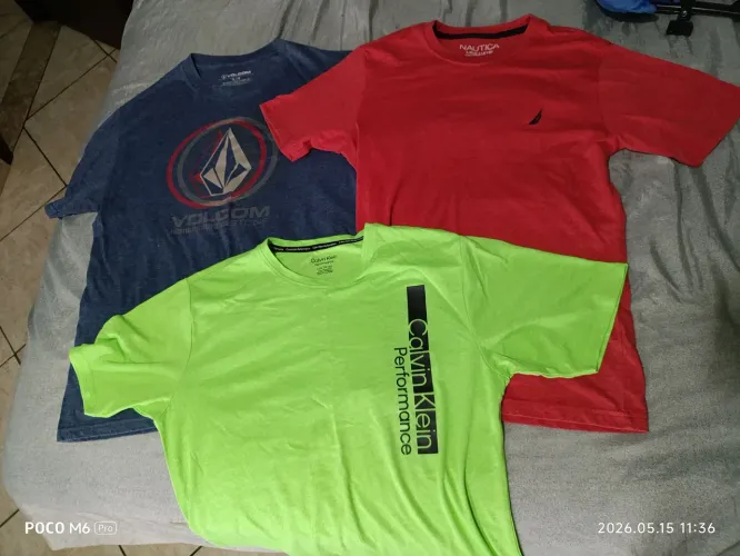 Lote 3 camisas Calvin Klein, Náutica e Volcom 