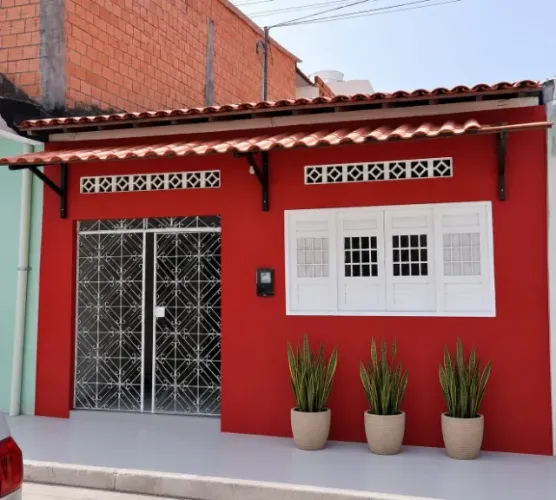VENDO ESSA LINDA CASA NO BAIRRO SÃO JORGE, PRÓXIMO AO HOTEL DE TRANSITO DE OFICIAIS