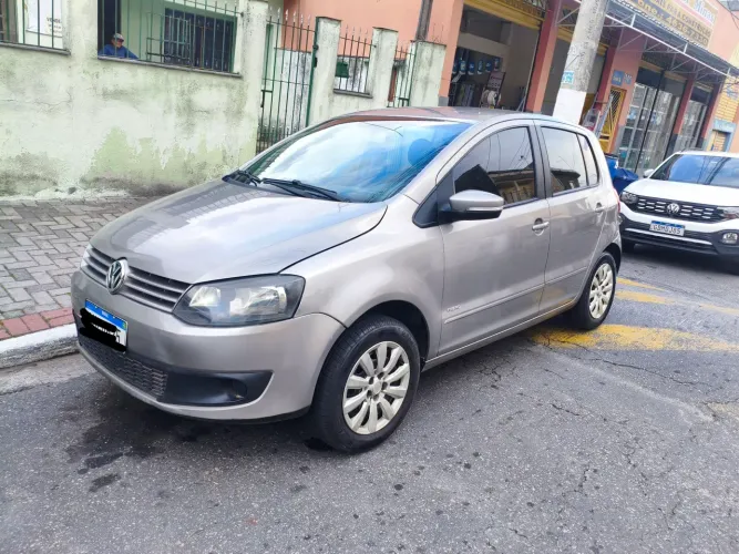 Volkswagen Fox 1.6 MI Total Flex 8V 5P 2014