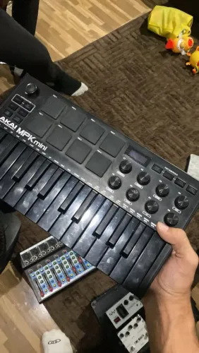 akai professional MPK mini