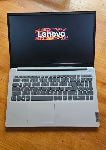 NOTEBOOK lenovo i3 impecável!