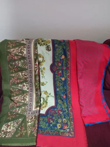Lote de 3 lenços de seda de tamanho grande