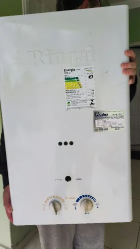 Aquecedor a Gás Rinnai 20L GLP Funcionando
