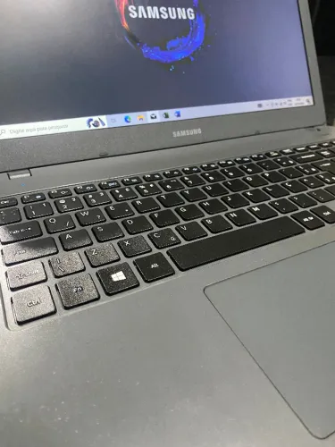 Notebook Samsung Intel Celeron G7/4GB/SSD120GB/HDMI/Bateria Excelente/Ótimo Estado