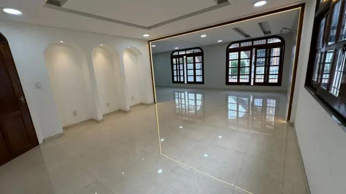 DOM PEDRO. CONJ. KISSIA. 5 QUARTOS SENDO 3 SUÍTES E 5 VAGAS, IDEAL PARA CLÍNICA E ESCRITÓR