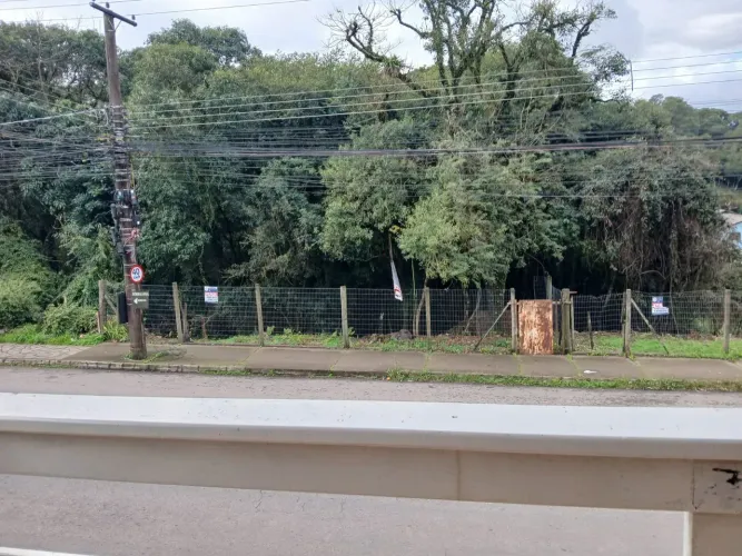 BENTOALVES vende amplo terreno no bairro Desvio Rizzo em Caxias do Sul-RS