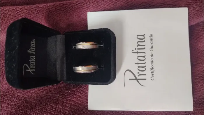 Alianças originais Prata Fina, em Aço Superior, resistentes e com excelente acabamento!