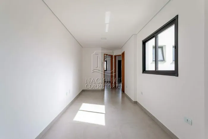 Cobertura Sem Condomínio | 2 Dormitórios com Suíte | Elevador | Jardim do Estádio - Santo