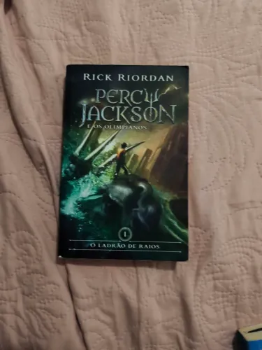 Percy Jackson (O ladrão de Raios)