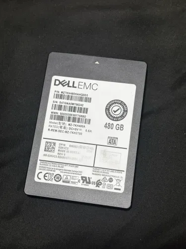 SSDs 960Gb DELL EMC 2x 480gb cada modelo enterprise de alto desempenho