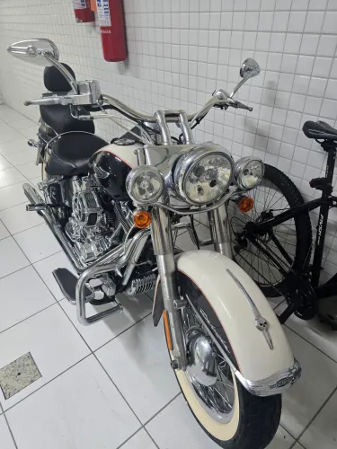 HARLEY-DAVDSON SOFTAIL DELUXE