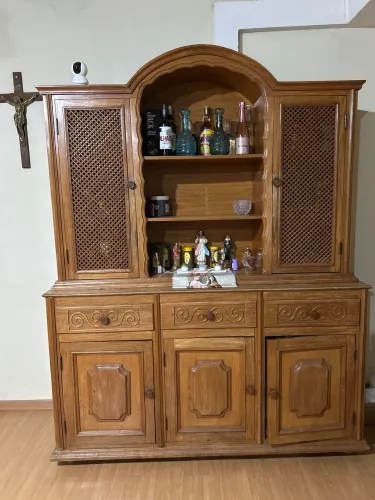 Conjunto Cristaleira e Mesa - Antigo