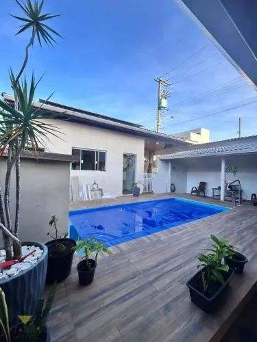 Casa com 3 dormitórios à venda por R$ 1.100.000,00 - Jardim Nidia - Salesópolis/SP